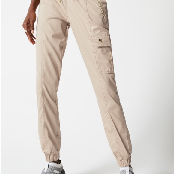 Jaanuu | Pants u0026 Jumpsuits | Jaanuu Jogger Scrubs Pants Khaki Sold Out Xs |  Poshmark